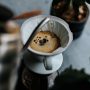Naslovna fotografija: Pour over coffee coffee navodila pour-over metoda korak za korakom — Pour-over metoda: korak za korakom